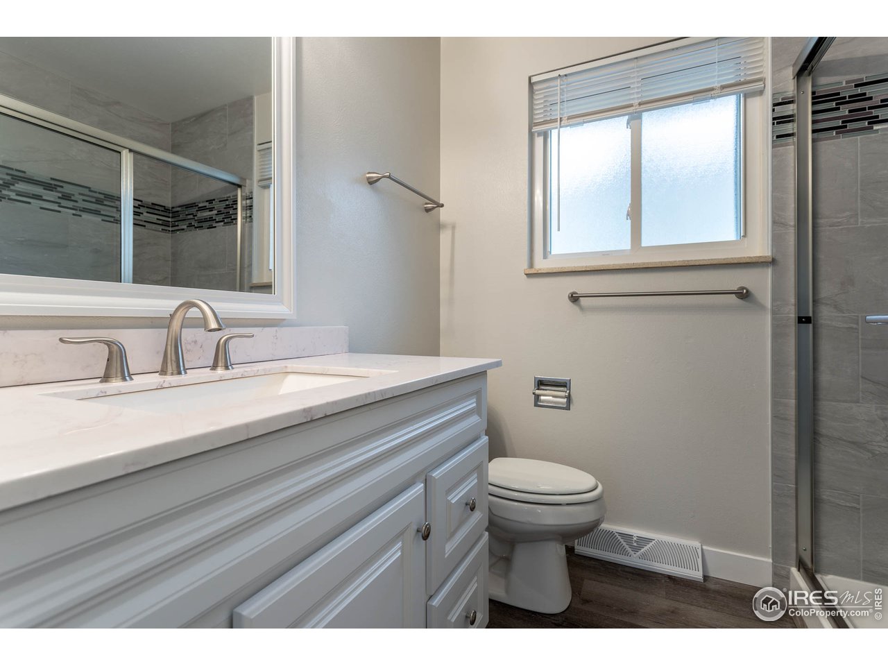 2412-2414 Mapleton Avenue Boulder, CO 80304 - Photo 19 of 39 Remodeled bath in Front unit