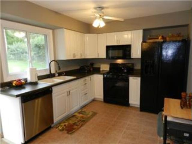 7136 Willow Road Maple Grove, MN 55369 - Photo 2 of 16 Gallery Image 2