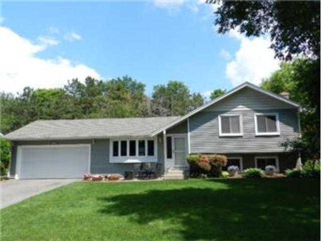 7136 Willow Road Maple Grove, MN 55369 - Photo 14 of 16 Gallery Image 14