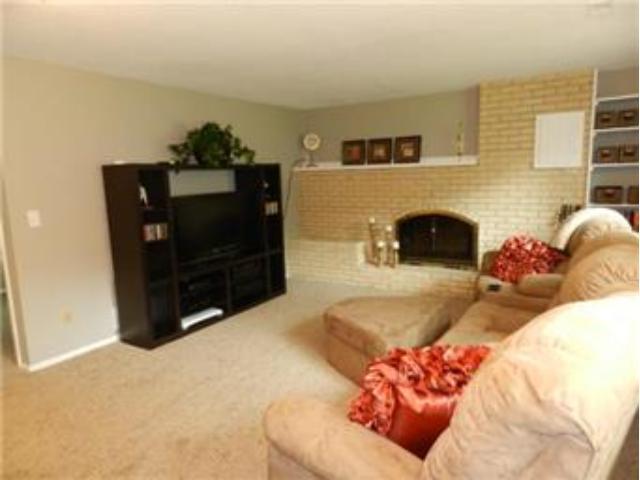 7136 Willow Road Maple Grove, MN 55369 - Photo 10 of 16 Gallery Image 10