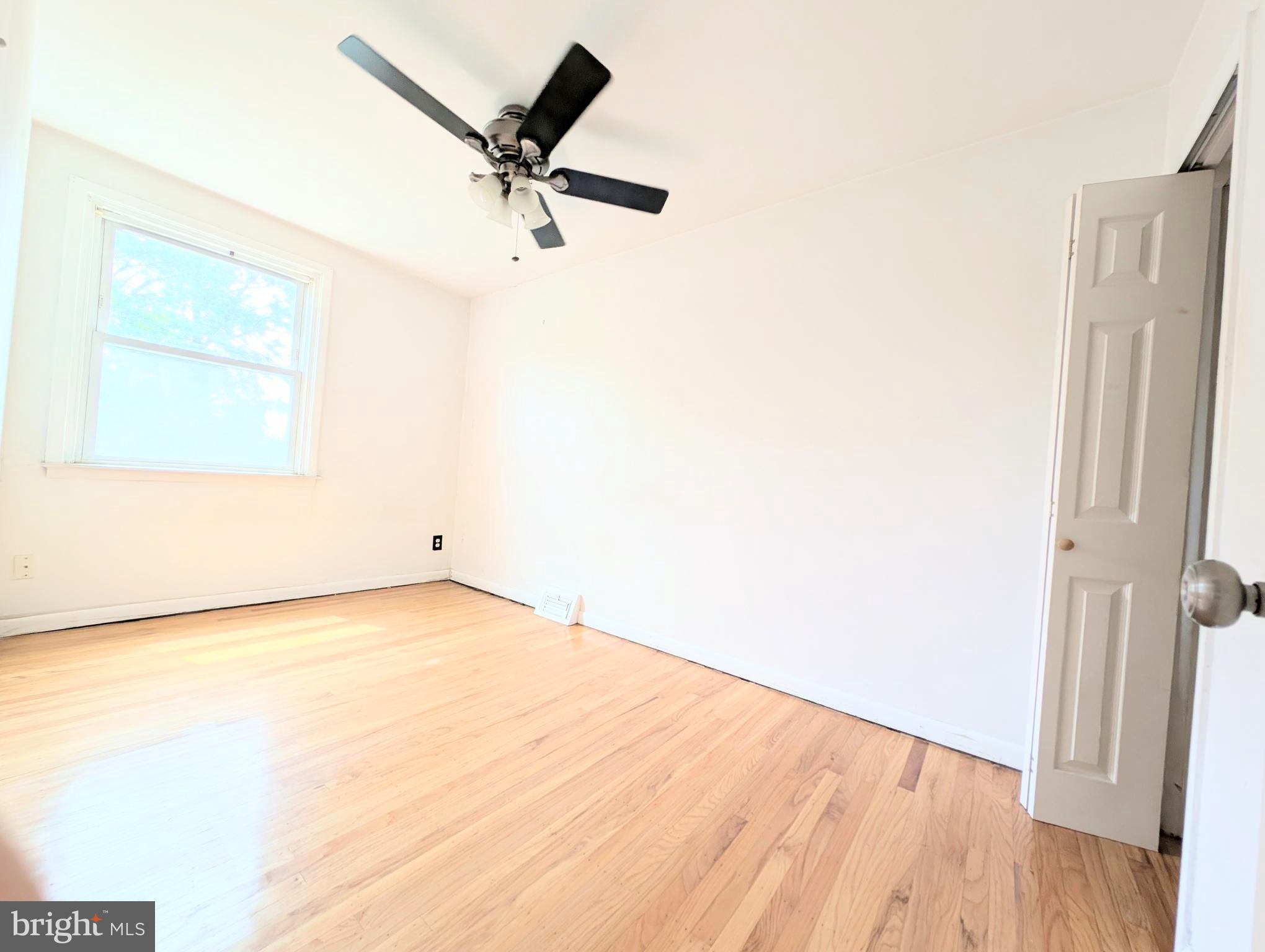116 Botanic Court Upper Darby, PA 19082 - Photo 12 of 25 Gallery Image 12