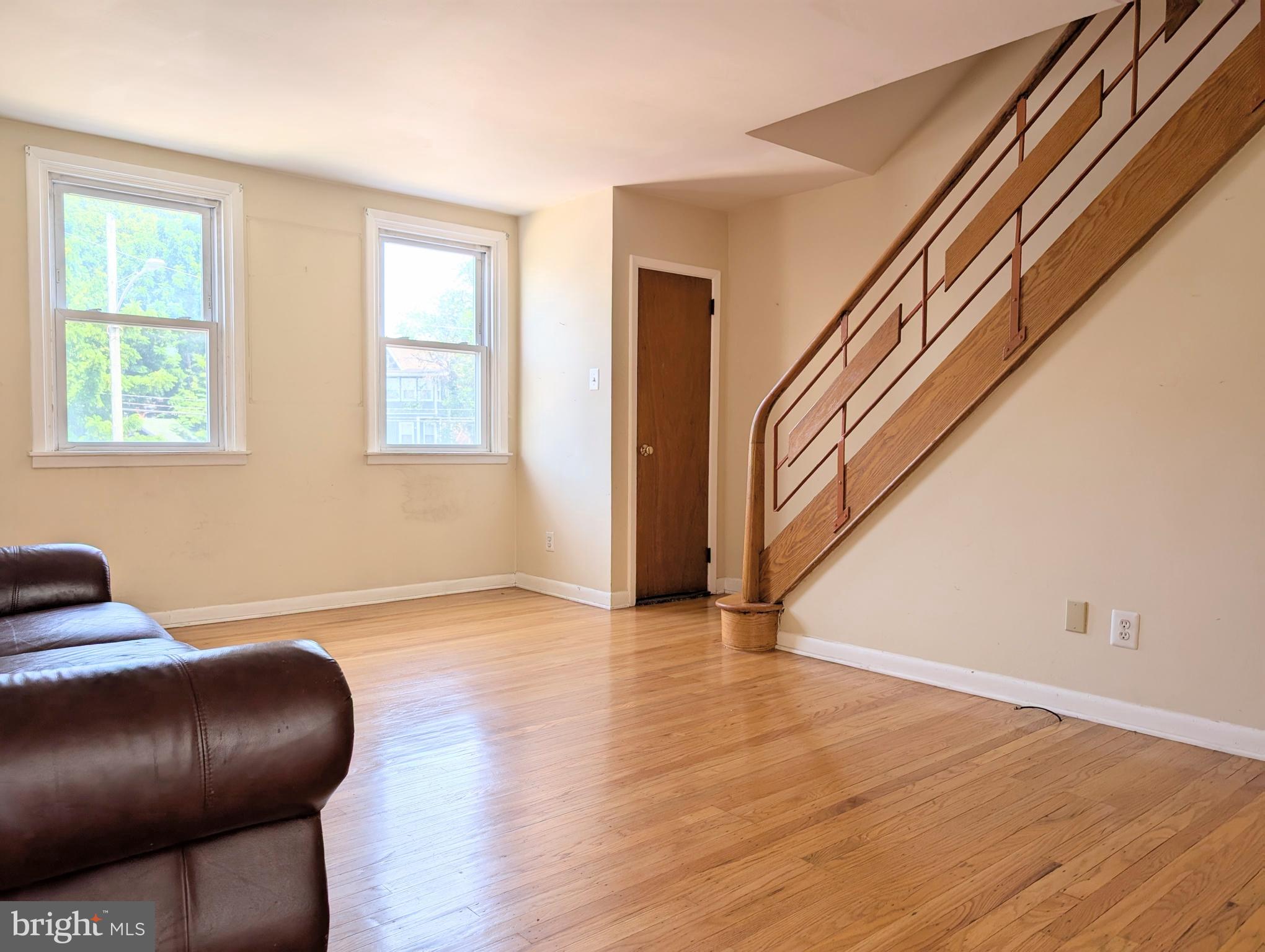 116 Botanic Court Upper Darby, PA 19082 - Photo 3 of 25 Gallery Image 3