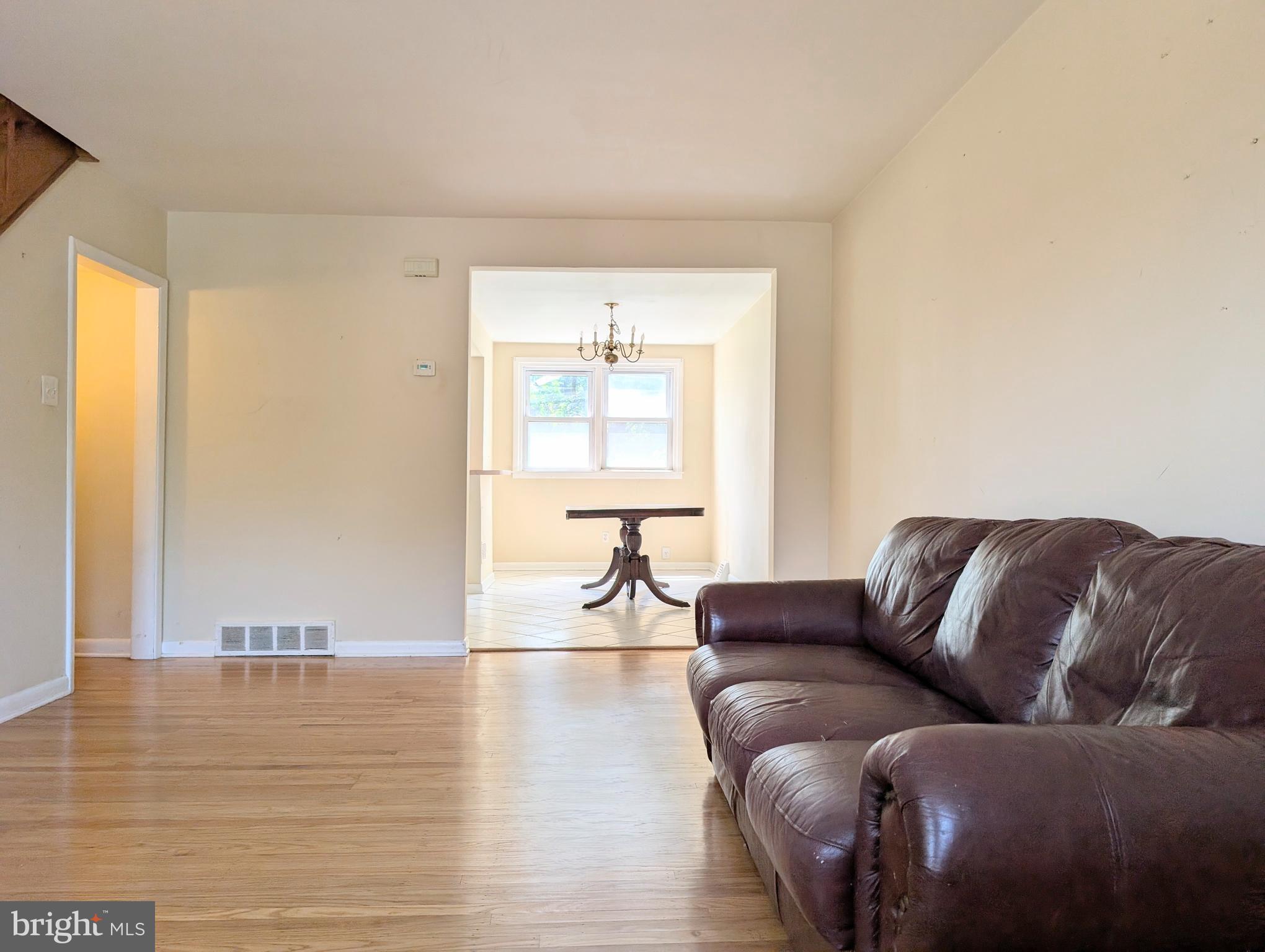 116 Botanic Court Upper Darby, PA 19082 - Photo 4 of 25 Gallery Image 4