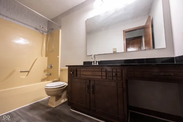 $259,900 | 4537 Whirlaway Drive, Indianapolis, IN 46237