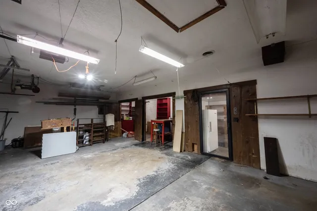 $259,900 | 4537 Whirlaway Drive, Indianapolis, IN 46237