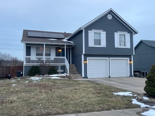 709 Derby Street Raymore, MO 64083 - Photo 1 of 1