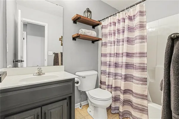 $350,000 | 709 Derby Street, Raymore, MO 64083