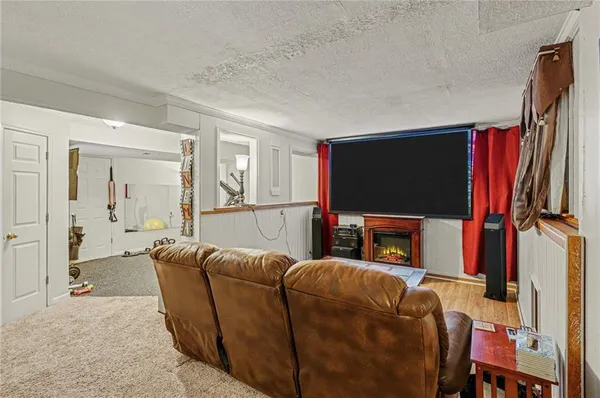 $350,000 | 709 Derby Street, Raymore, MO 64083