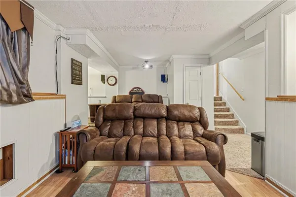 $350,000 | 709 Derby Street, Raymore, MO 64083