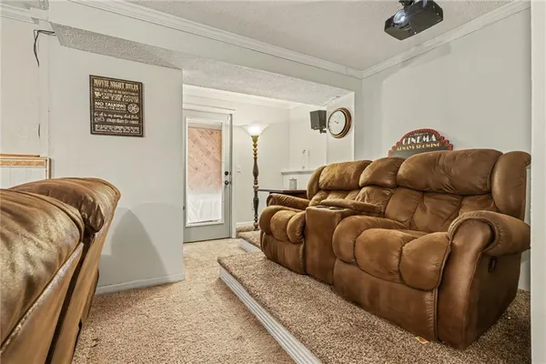 $350,000 | 709 Derby Street, Raymore, MO 64083