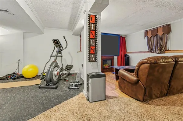 $350,000 | 709 Derby Street, Raymore, MO 64083