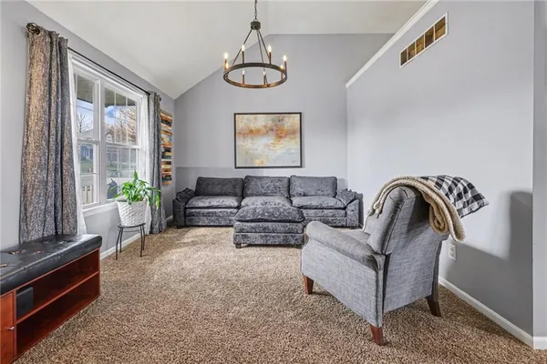 $350,000 | 709 Derby Street, Raymore, MO 64083