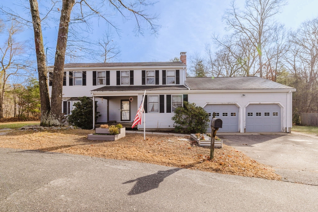 36 Indian Run Road Bellingham, MA 02019 - Photo 1 of 25 Gallery Image 1