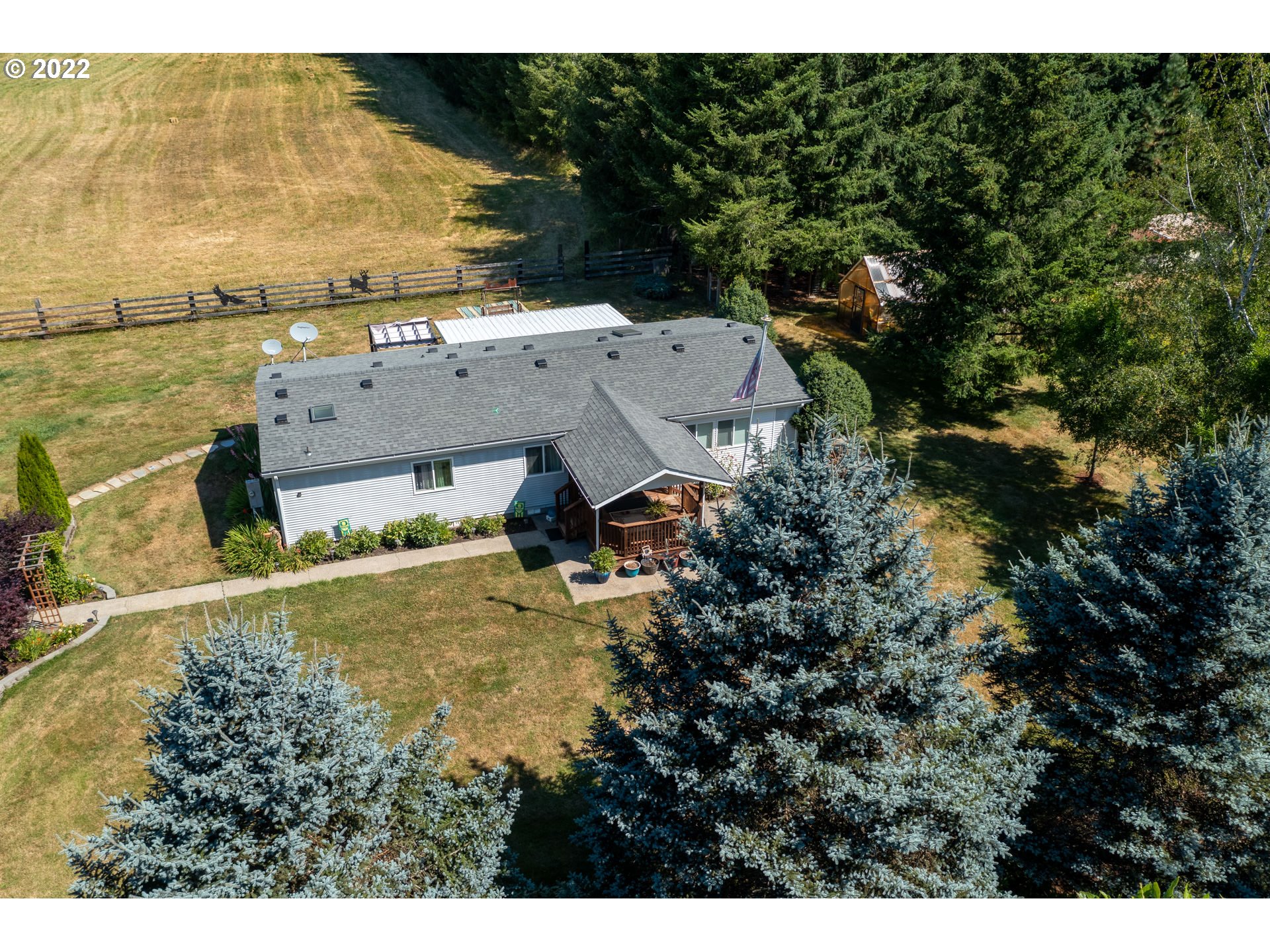 45020 Southwest Hebo Road Grand Ronde, OR 97347 - Photo 5 of 32