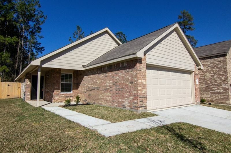 154 Spring Meadows Circle Willis, TX 77378 - Photo 1 of 10 Gallery Image 1