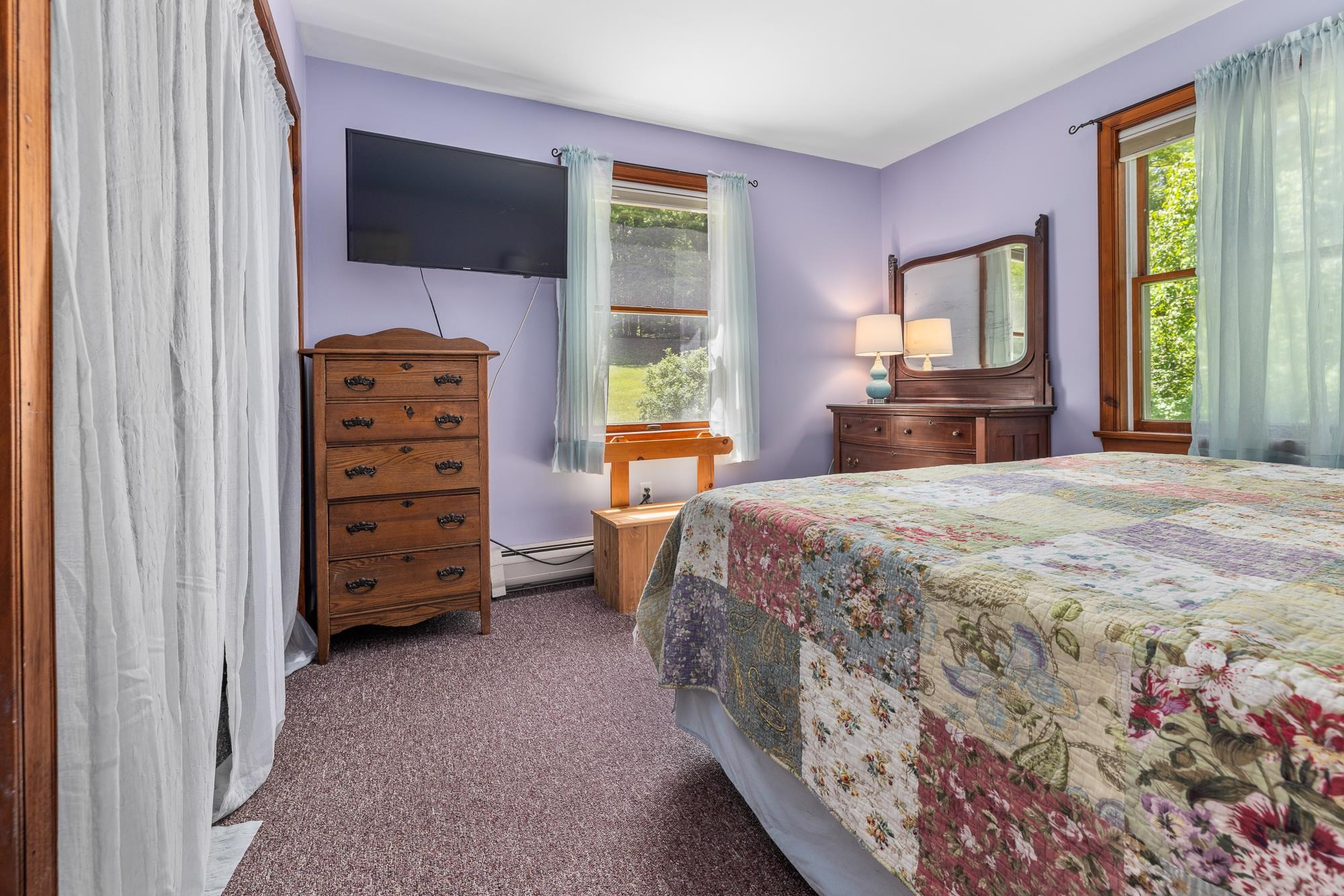 530 West Road Bethel, VT 05032 - Photo 5 of 58
