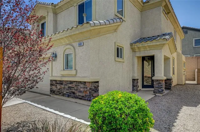 $2,395 | 569 Newberry Springs Drive, Las Vegas, NV 89148