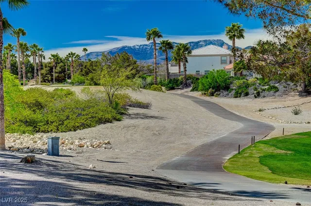 $2,395 | 569 Newberry Springs Drive, Las Vegas, NV 89148
