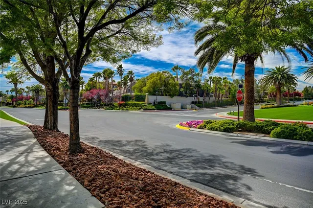 $2,395 | 569 Newberry Springs Drive, Las Vegas, NV 89148