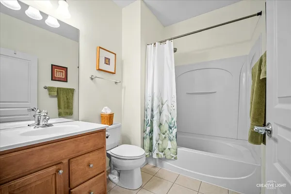 $550,000 | 2809 Stoney Creek Drive, Elgin, IL 60124