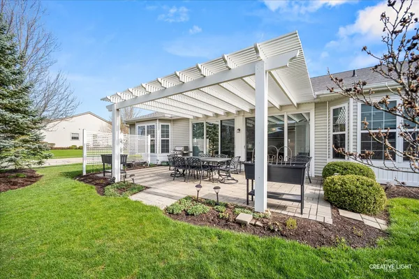 $550,000 | 2809 Stoney Creek Drive, Elgin, IL 60124