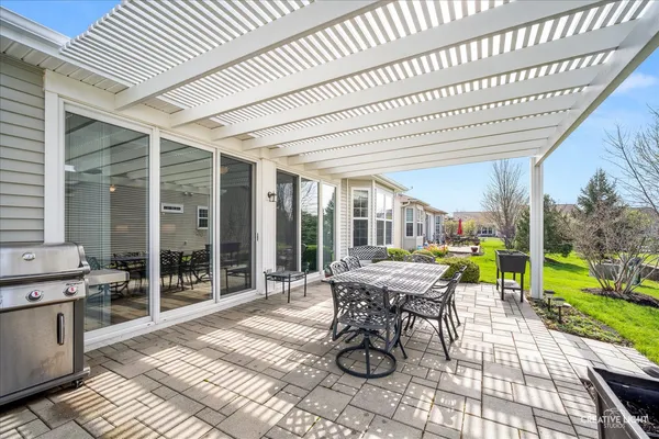 $550,000 | 2809 Stoney Creek Drive, Elgin, IL 60124