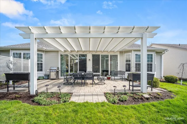 $550,000 | 2809 Stoney Creek Drive, Elgin, IL 60124