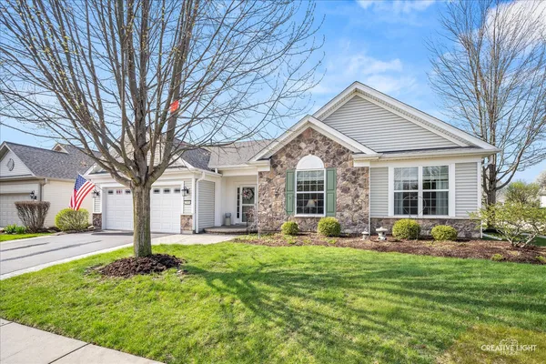 $550,000 | 2809 Stoney Creek Drive, Elgin, IL 60124