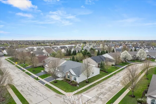 $550,000 | 2809 Stoney Creek Drive, Elgin, IL 60124