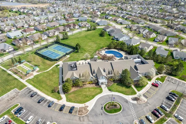 $550,000 | 2809 Stoney Creek Drive, Elgin, IL 60124