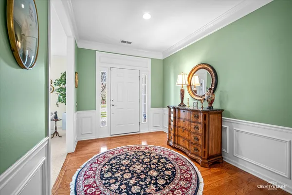$550,000 | 2809 Stoney Creek Drive, Elgin, IL 60124