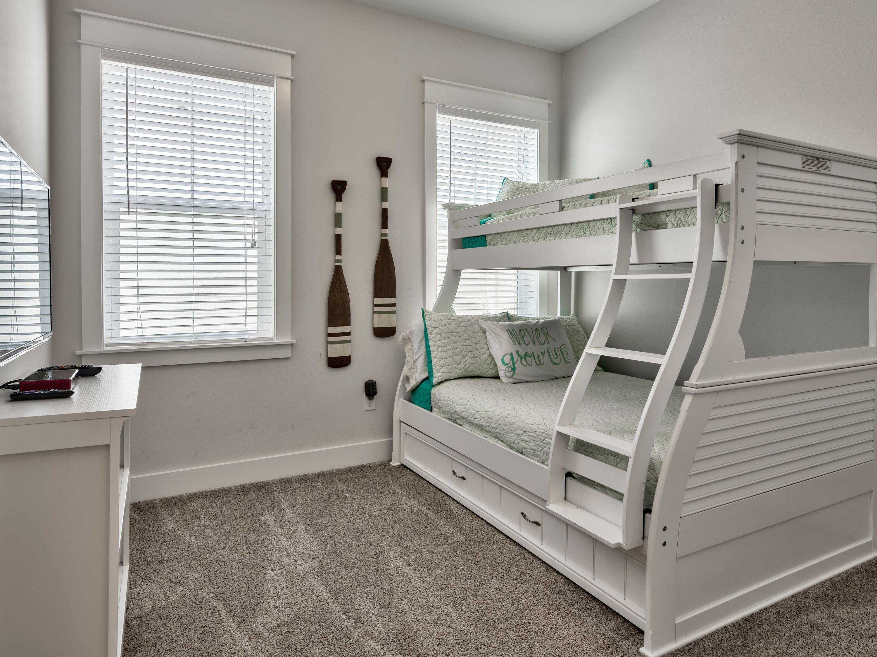 25 York Ln Inlet Beach, Unit B Inlet Beach, FL 32461 - Photo 10 of 14 a living room with furniture and a window