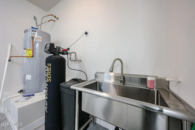 a close view of sink and tap