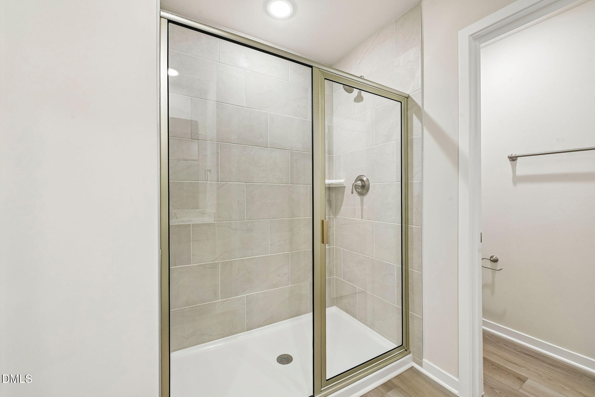 1513 Hatteras Road Durham, NC 27703 - Photo 25 of 43 25-web-or-mls-Raleigh - Avalon Place - 1
