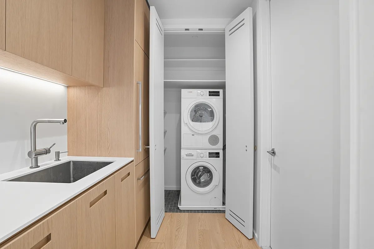 98 Front Street, Unit 8S Brooklyn, NY 11201 - Photo 4 of 9 Photo 4