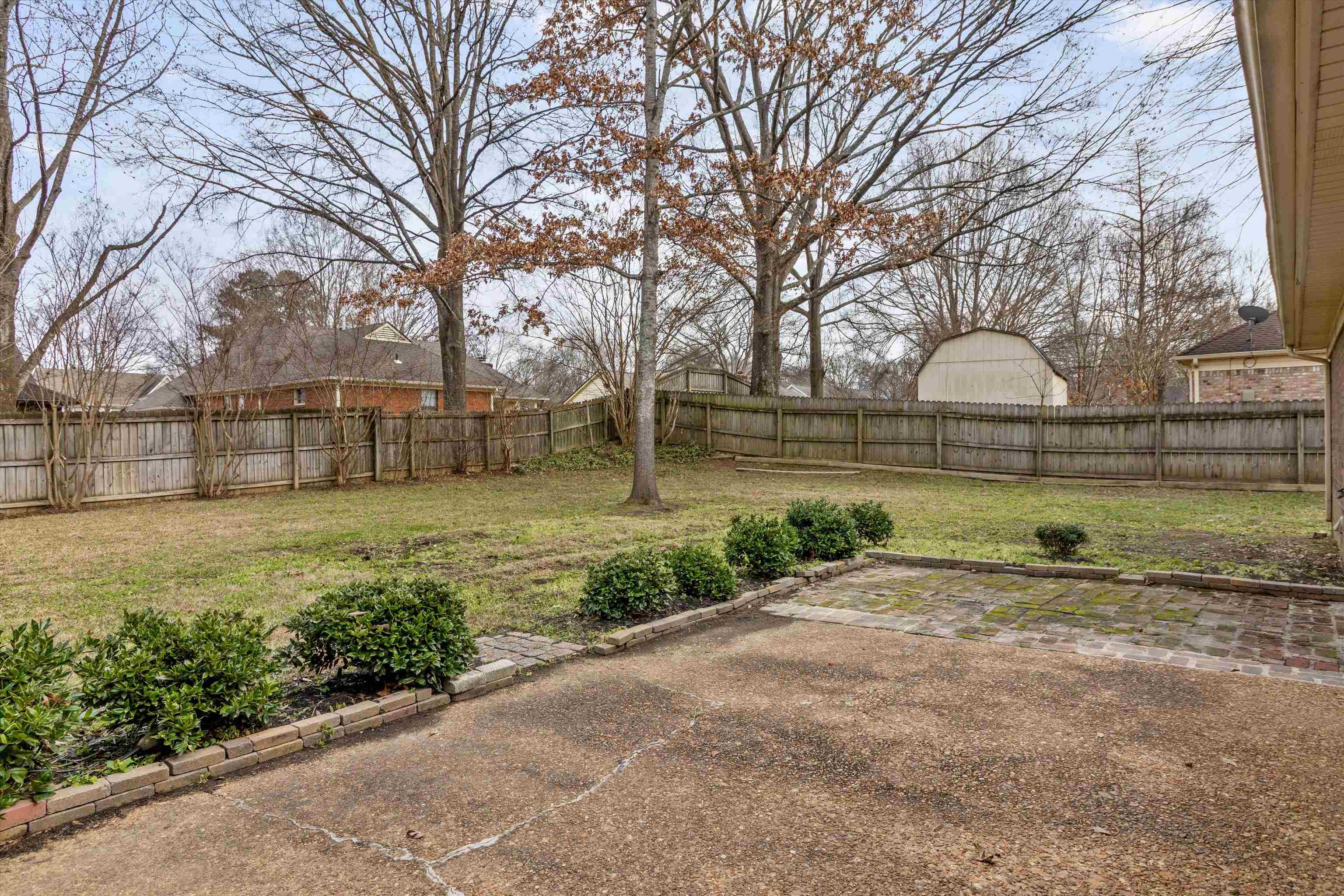 486 Harts Way Drive Collierville, TN 38017 - Photo 27 of 39 a view of a yard with a house