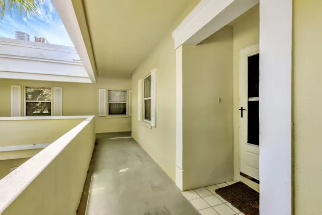 $220,000 | 1600 Southeast St Lucie Boulevard, Unit 211, Stuart, FL 34996