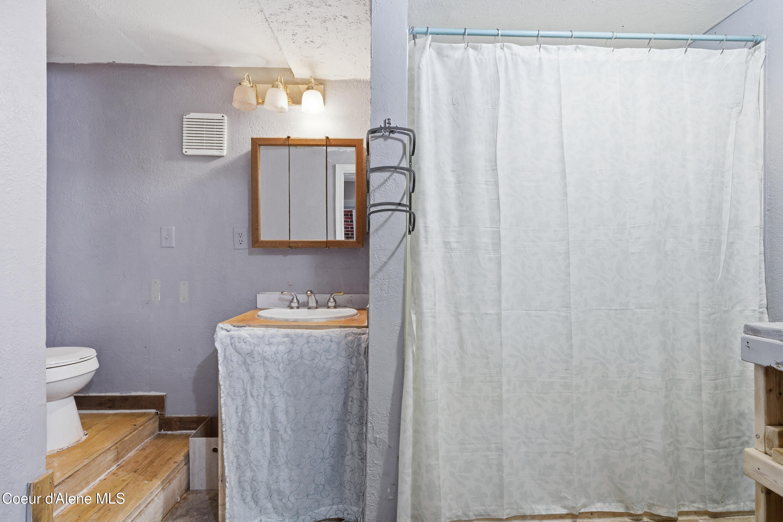 208 Rio Vista Street Osburn, ID 83849 - Photo 24 of 45 24__dsc2416