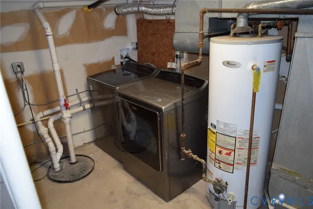 a view of a building entrance