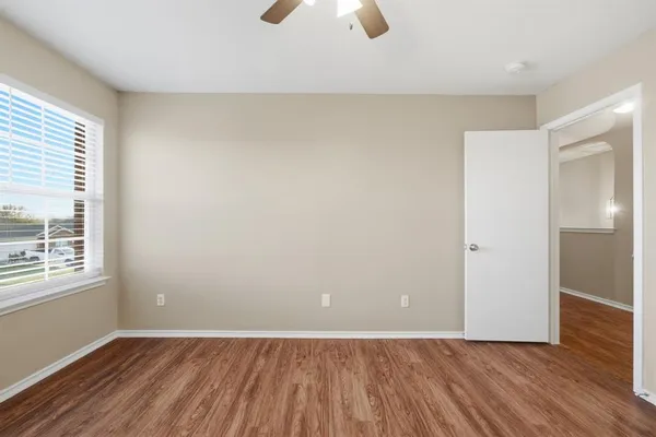 $294,900 | 111 Maned Drive, Sanger, TX 76266