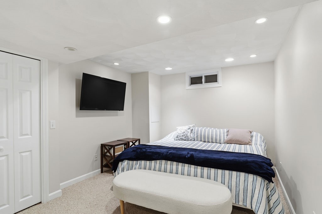 134 Wickham Road North Kingstown, RI 02852 - Photo 41 of 45
