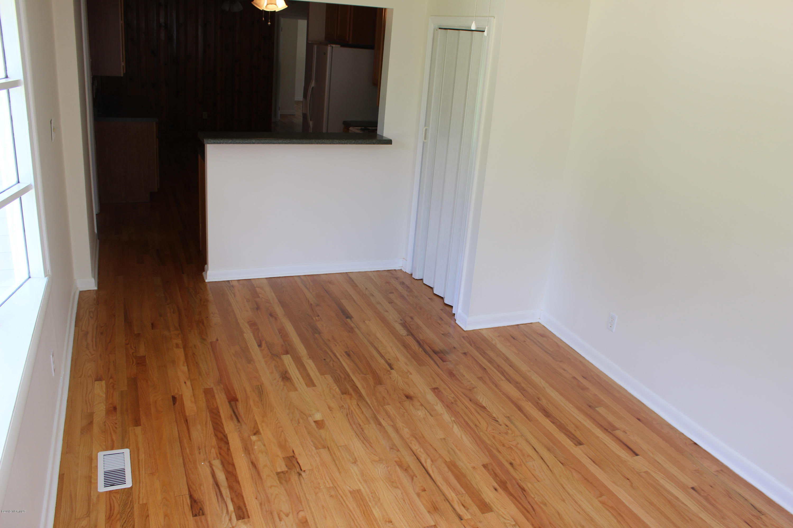 1019 Decatur Road Jacksonville, NC 28540 - Photo 11 of 23 Family Room