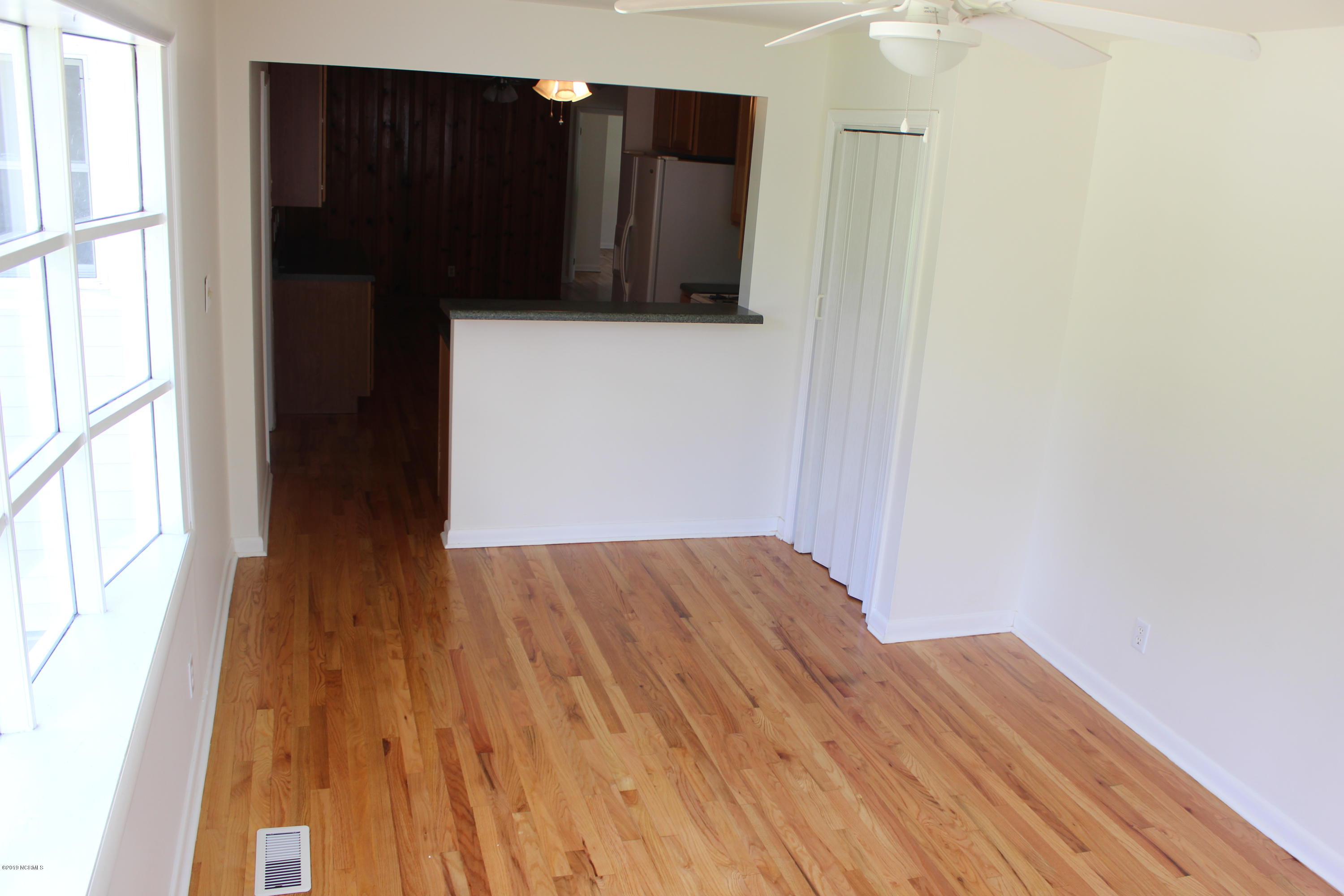 1019 Decatur Road Jacksonville, NC 28540 - Photo 12 of 23 Family Room 2