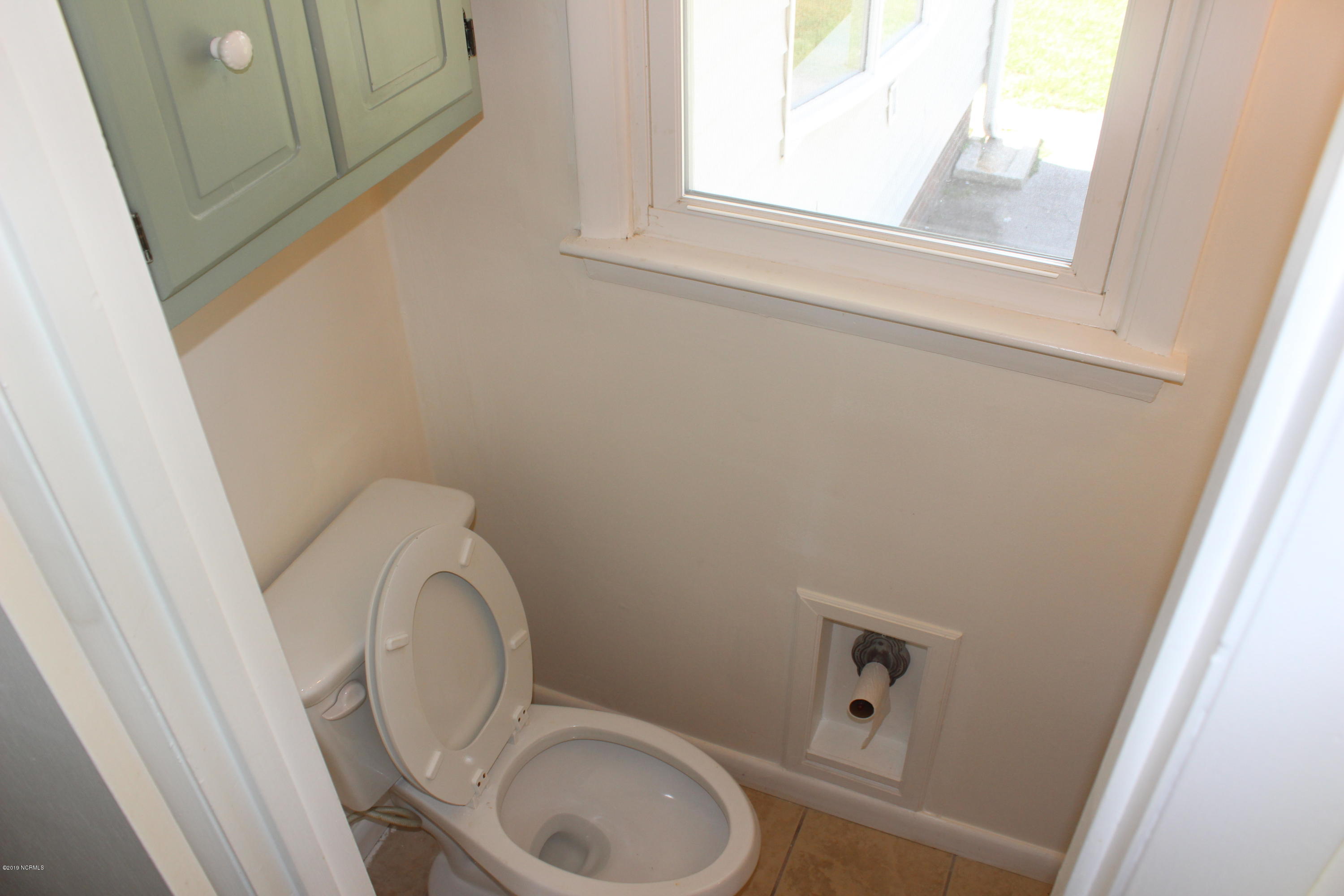 1019 Decatur Road Jacksonville, NC 28540 - Photo 19 of 23 Half Bath 2