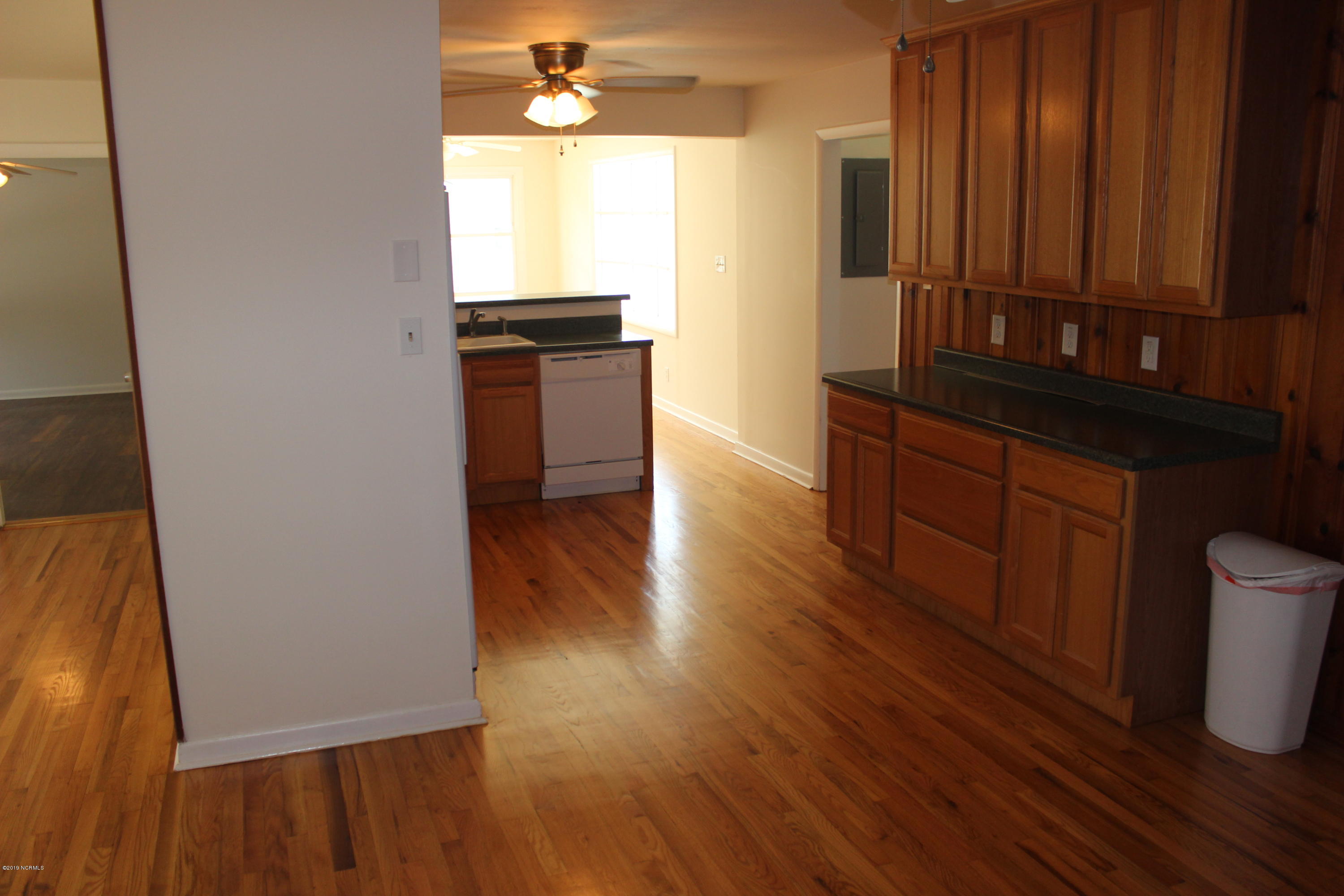 1019 Decatur Road Jacksonville, NC 28540 - Photo 8 of 23 kitchen dining combo