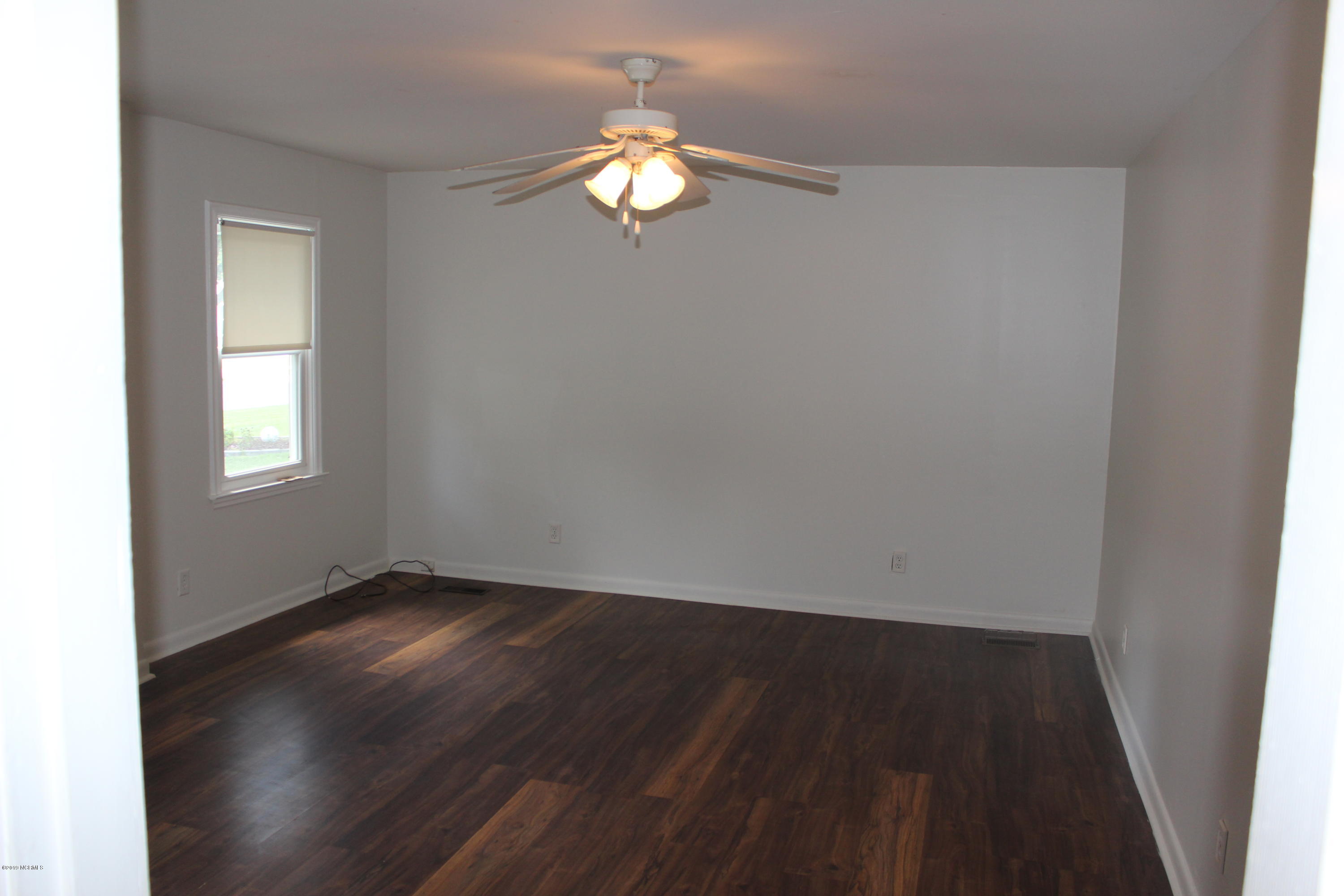 1019 Decatur Road Jacksonville, NC 28540 - Photo 10 of 23 Master Bed 1