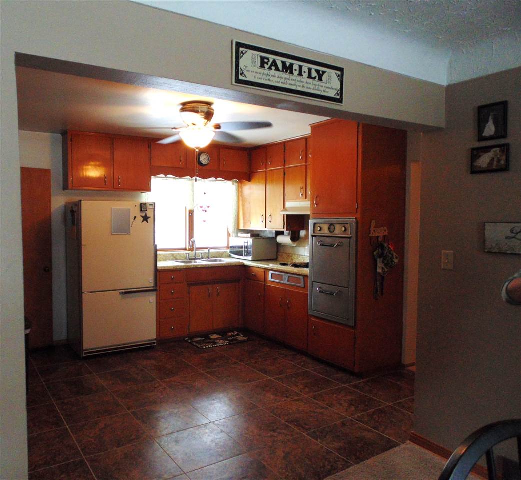 416 3rd Street Waterloo, IA 50702 - Photo 7 of 11 Gallery Image 7