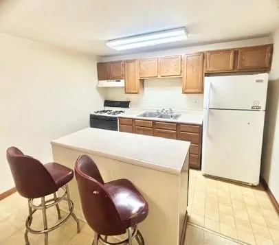 $850 | 40 Race Street, Unit 2D, Manor, PA 15665