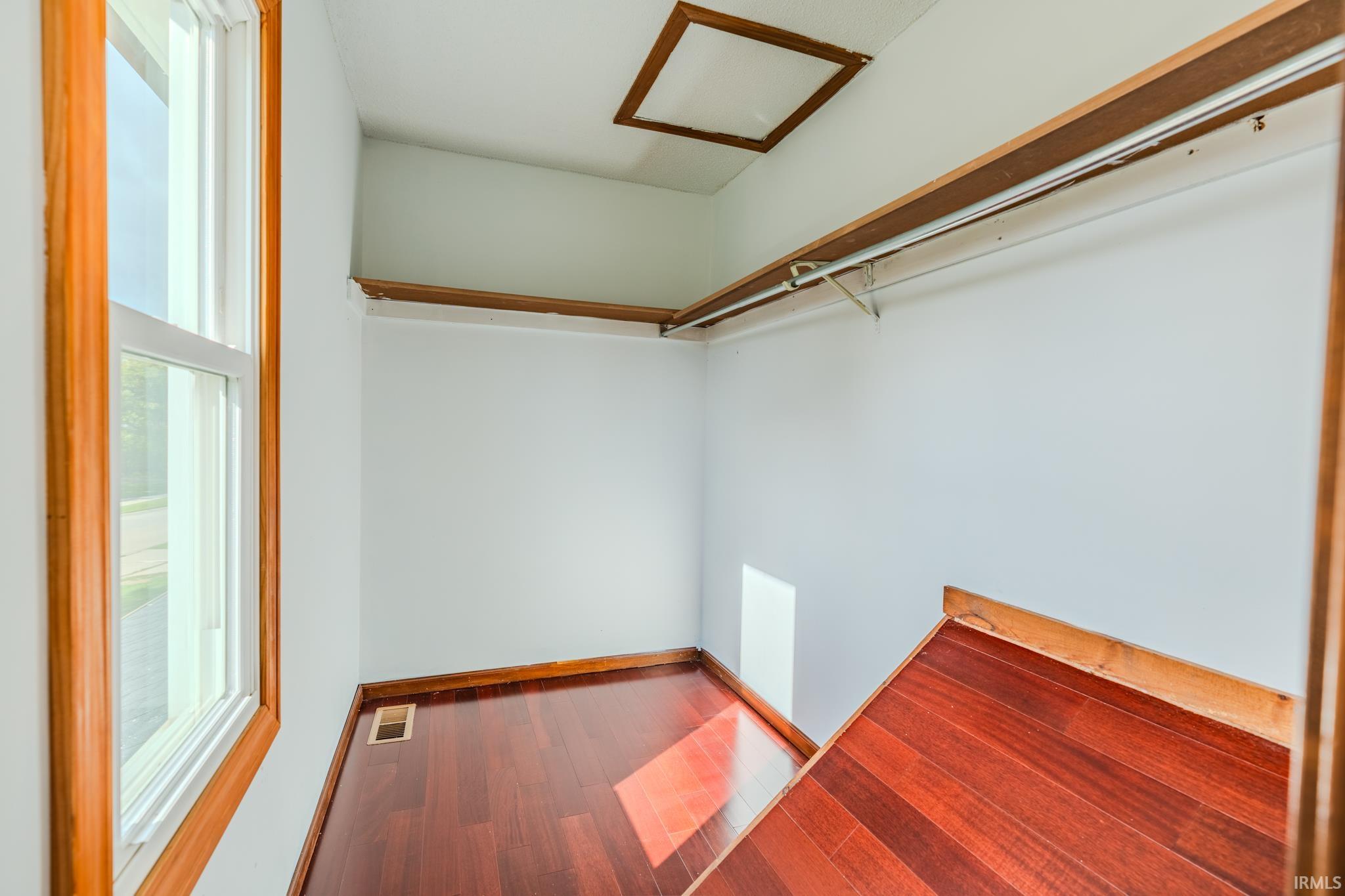 6602 Wood Rim Run Fort Wayne, IN 46825 - Photo 4 of 25 Gallery Image 4