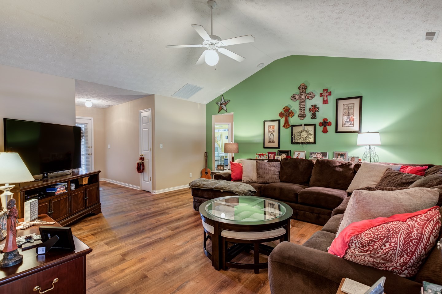 9701 Clippinger Road Evansville, IN 47725 - Photo 3 of 30 Gallery Image 3